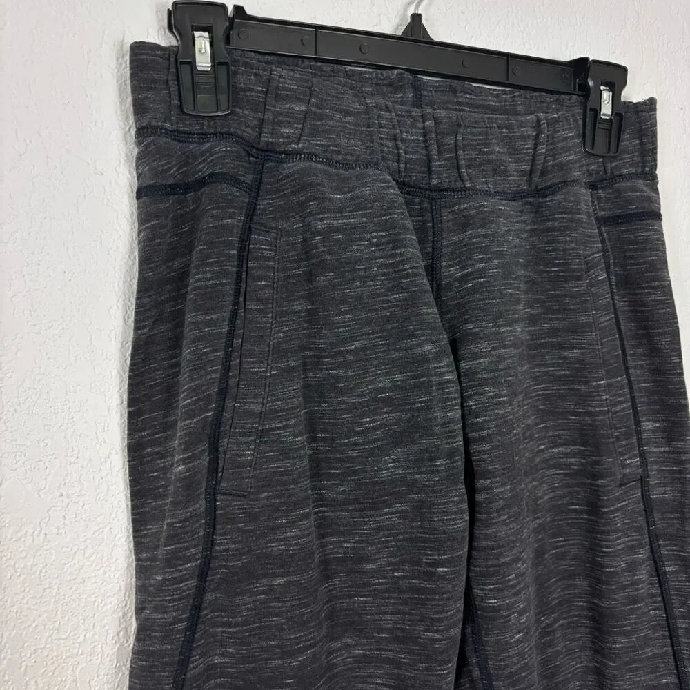 Lululemon‎ Heathered Grey Jogger Sweatpants Women’s size 4